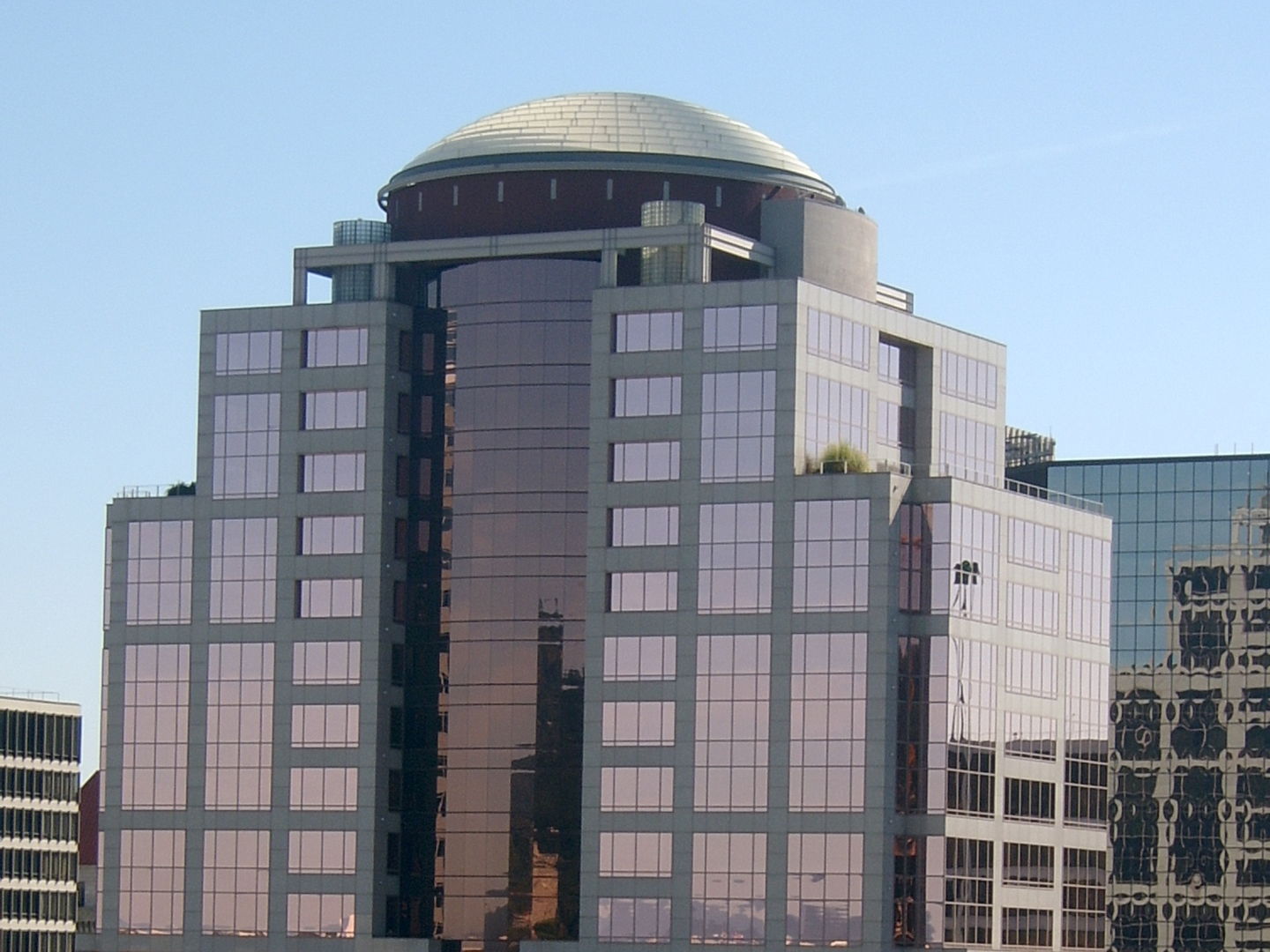 One Thousand Broadway Bldg Office Property For Lease in Portland, OR