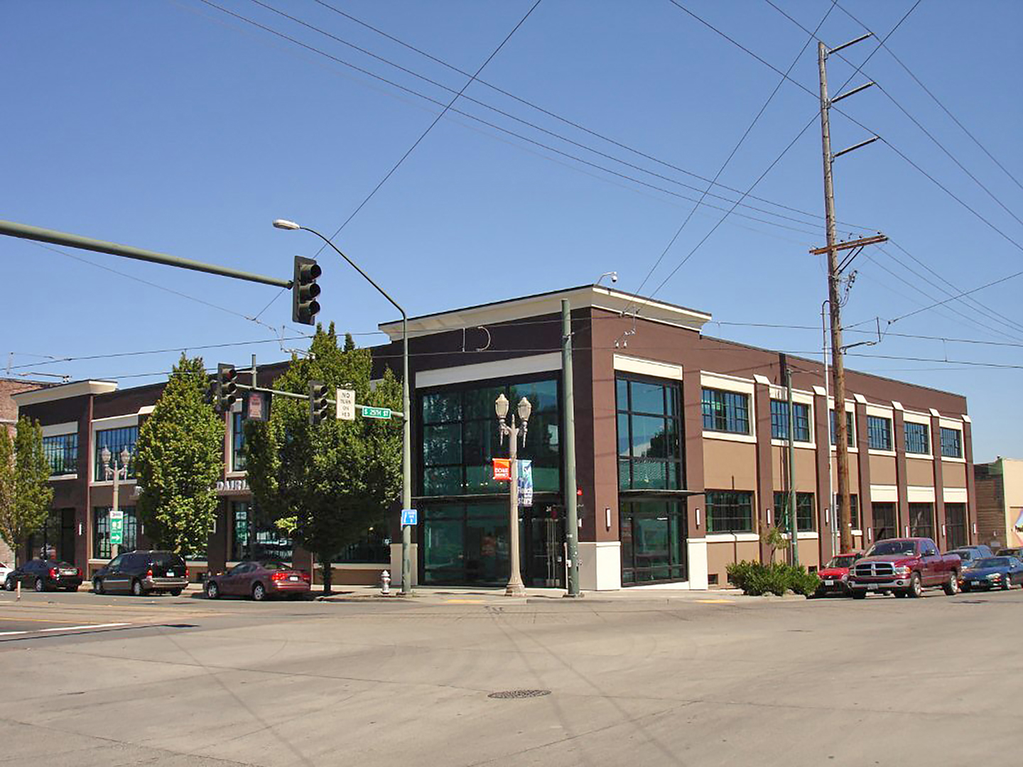 2413 Pacific Ave Retail Property For Lease in Tacoma, WA