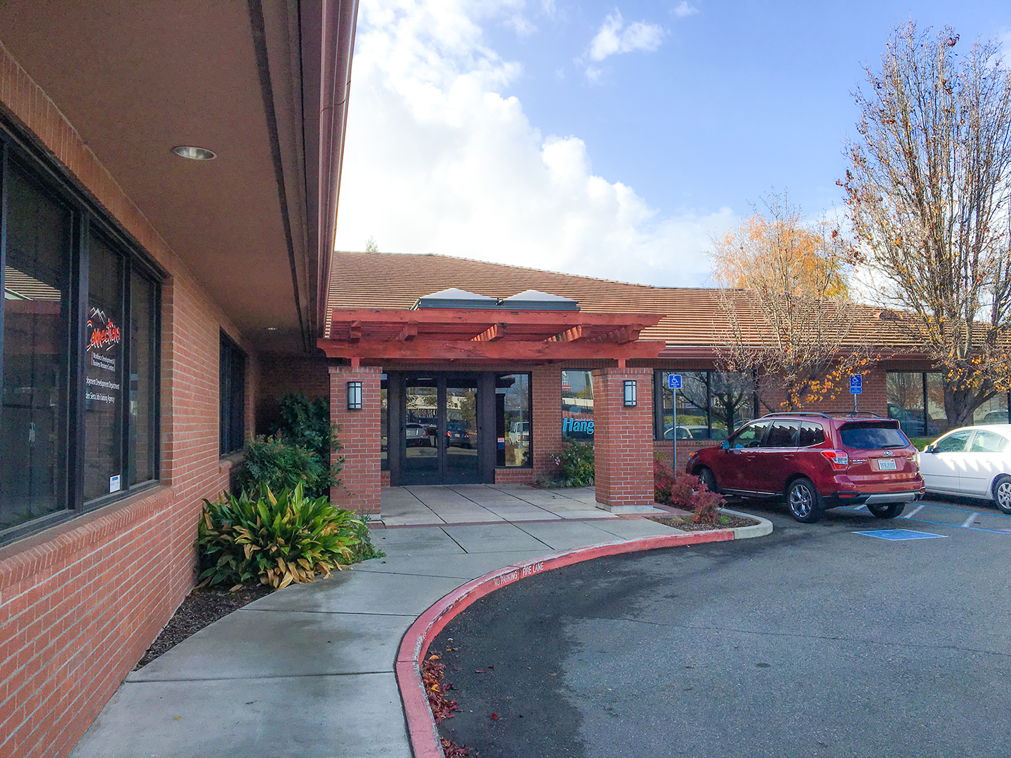 115 Ascot Drive Office Property For Lease in Roseville, CA
